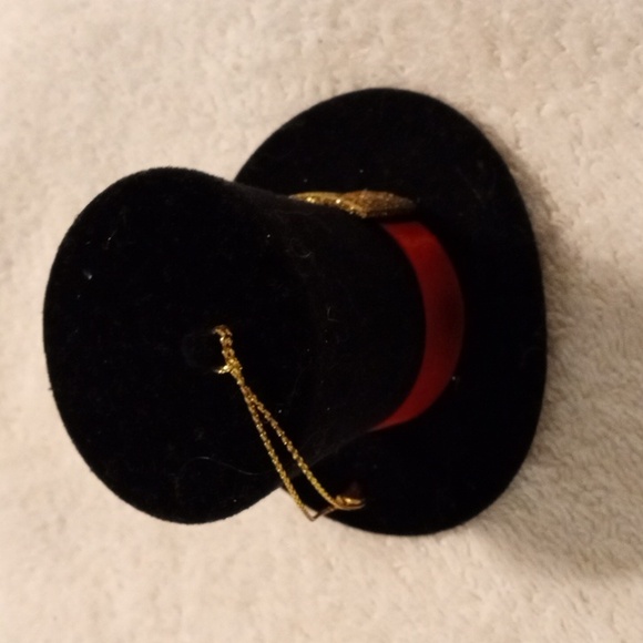 Black Top Hat with Red Band and Gold Buckle Ornament - Picture 4 of 6